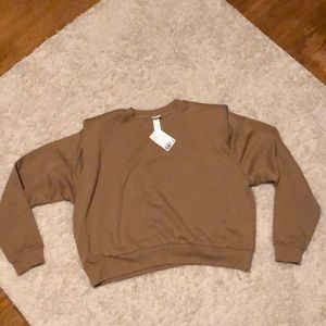 H&M Boxy Sweatshirt with Shoulder Pads, brown(ish) color, size medium. NWT